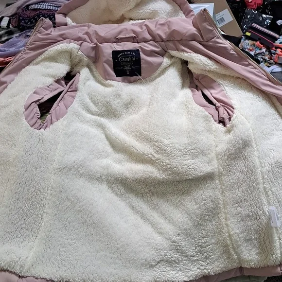 Cavalini Purplish Pink Sleeveless Hooded Fuzzy Lined Jacket. Size Small NWOT - Picture 9 of 12